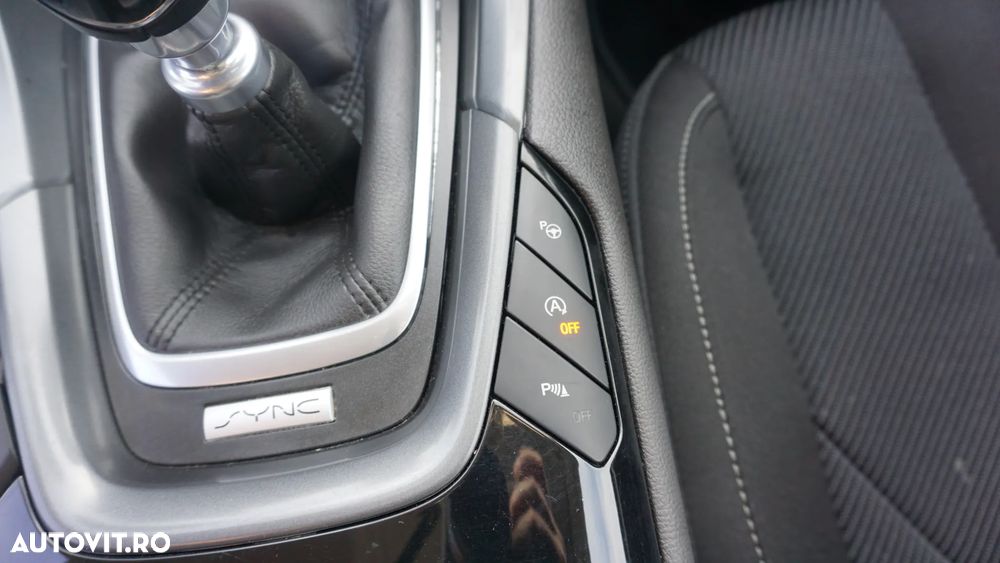 Ford Mondeo 2.0 TDCi ECOnetic Start-Stopp Business Edition - 29