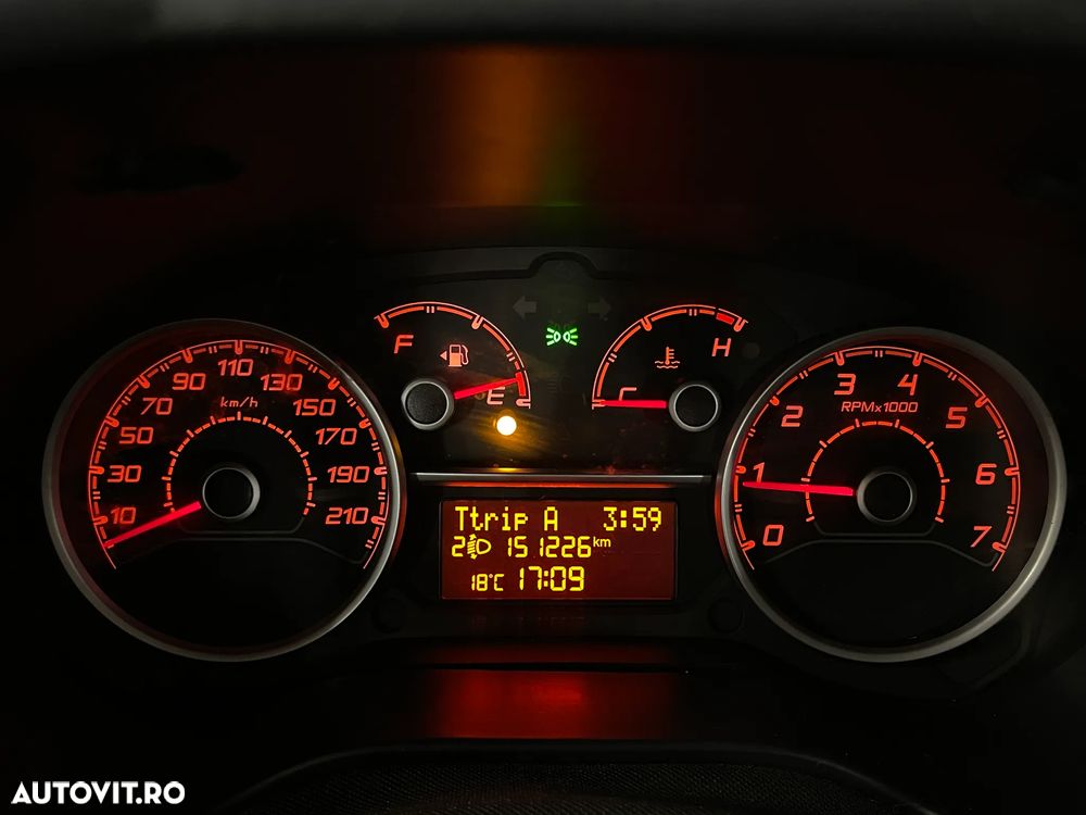 Fiat Doblo Combi 1.3 Mjet 95 CP Confort - 19