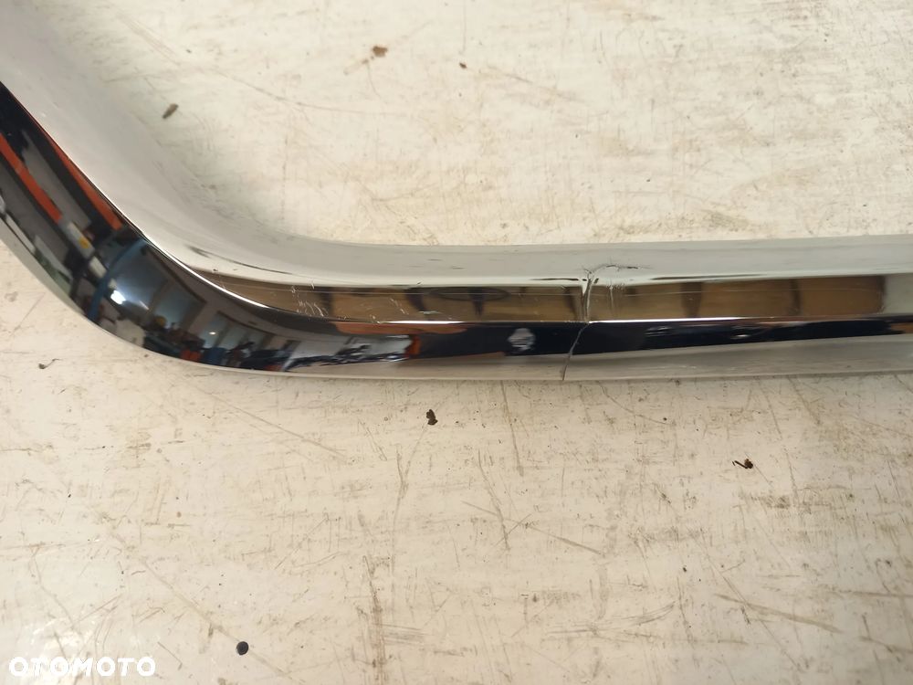 Nissan Leaf II 2 grill atrapa chrom listwa chromowa w atrape - 6