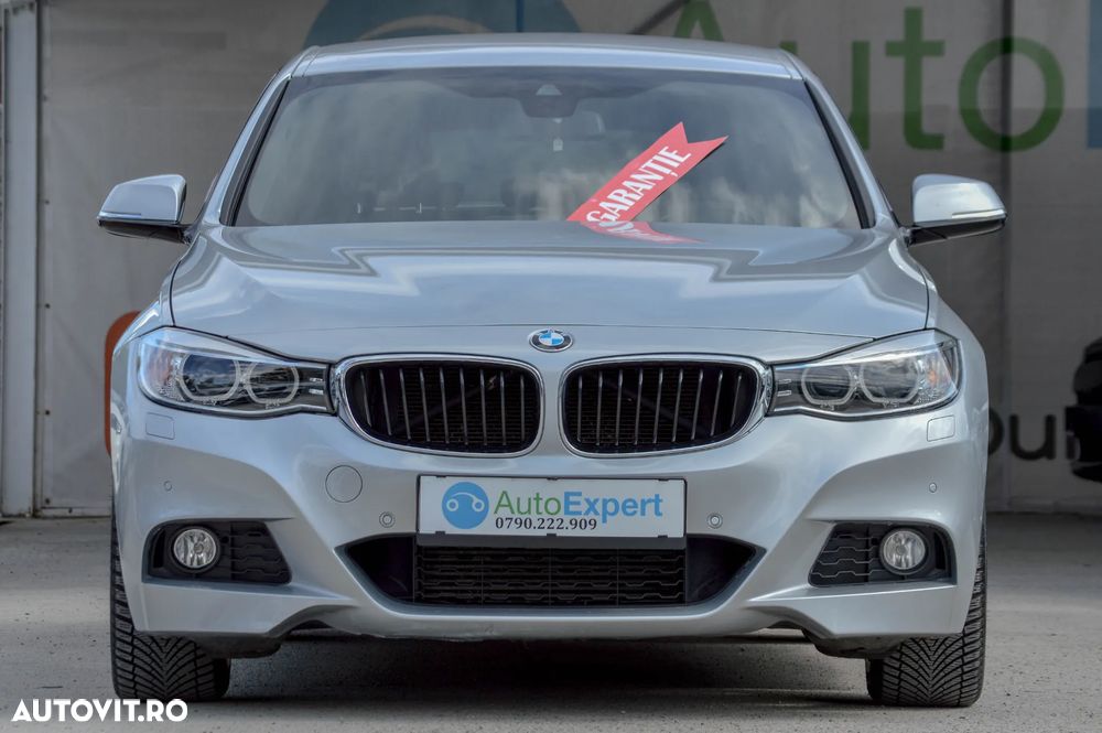 BMW Seria 3 320i Aut. M Sport - 33