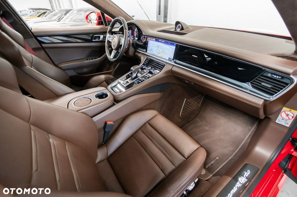 Porsche Panamera Turbo - 21