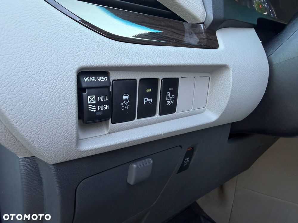 Toyota Sienna 3.5 V6 XLE AWD - 19