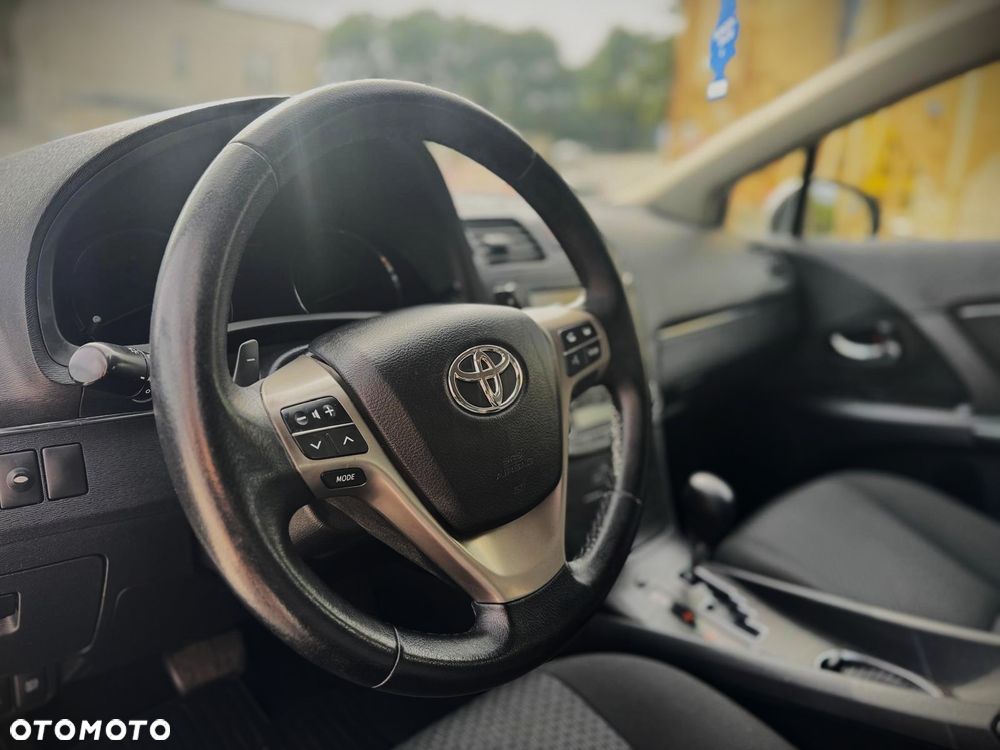 Toyota Avensis 2.0 Sol plus EU5 MS - 20