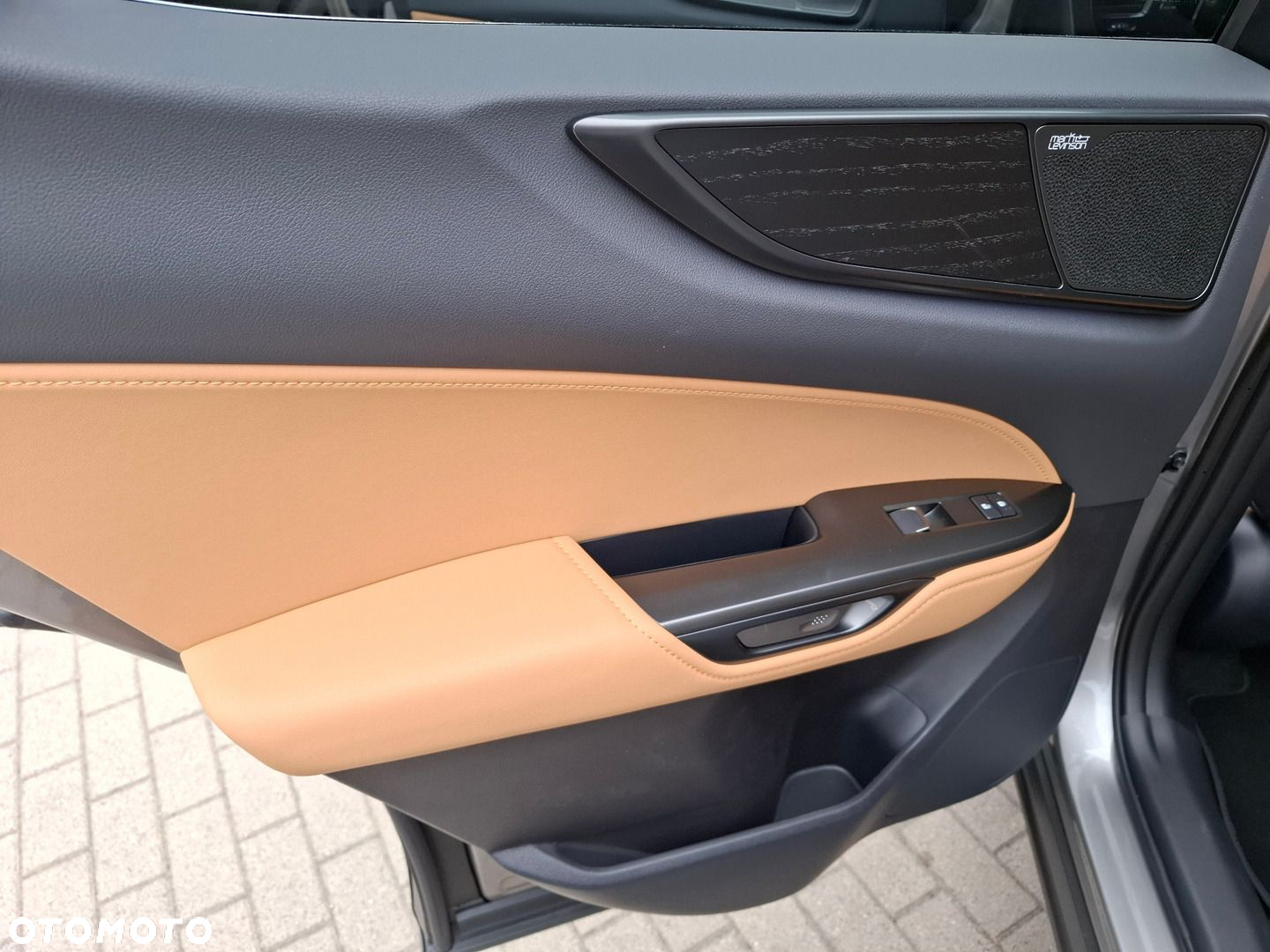 Lexus NX - 18