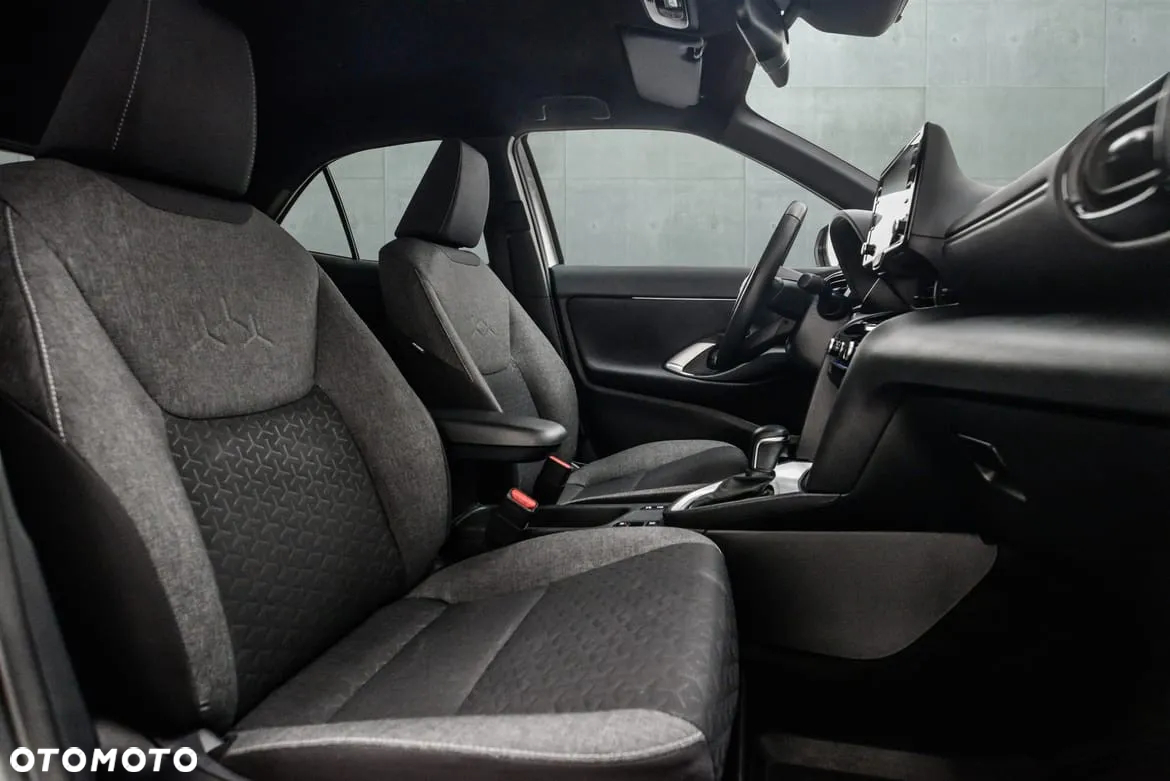 Toyota Yaris Hybrid 116 1.5 VVT-i Comfort - 23