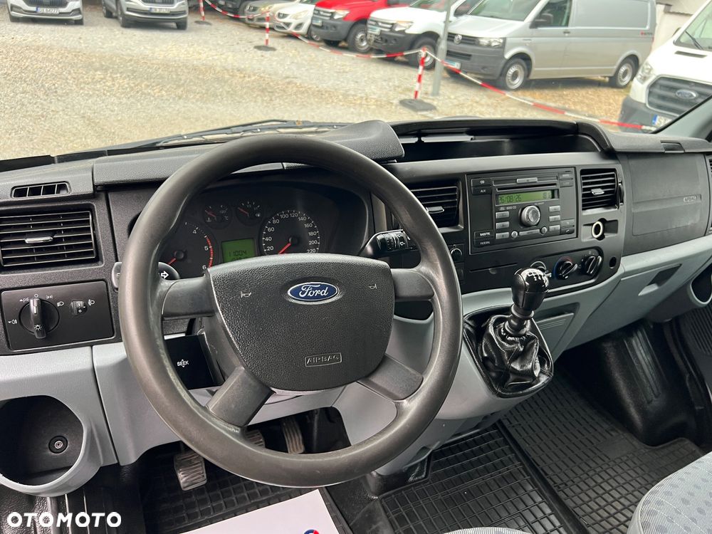 Ford Transit Furgon Brygadowy Doka 6 os. 4x4 AWD L3H2 2.4 TDCI 140KM MT6 - 11
