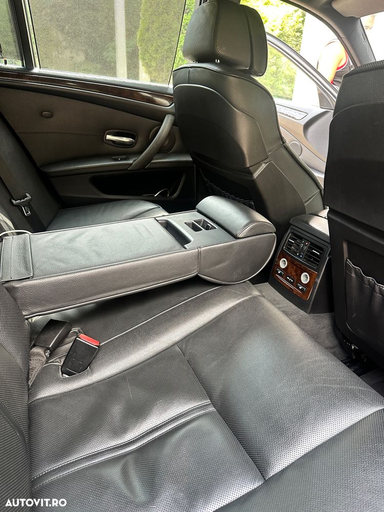 BMW Seria 5 530d xDrive Aut. - 4