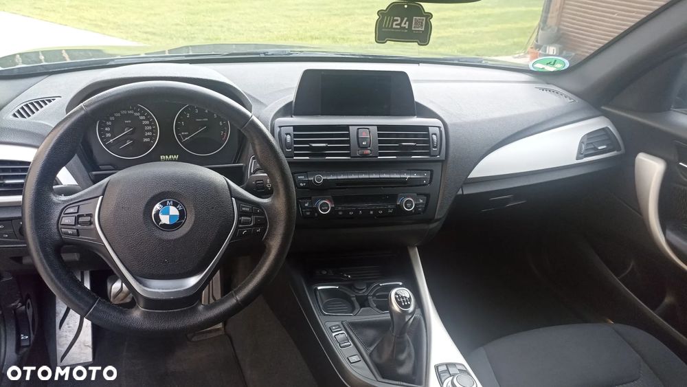 BMW Seria 1 116i - 14