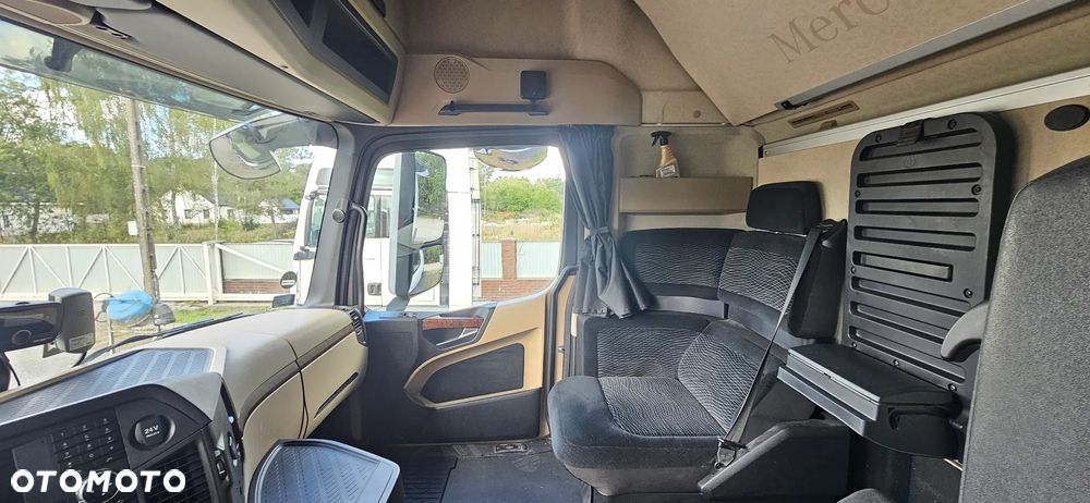 Mercedes-Benz Actros 1848 - 12