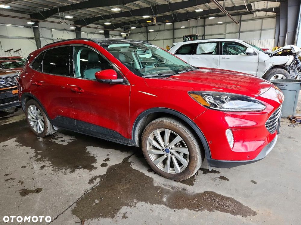Ford Escape 2.0 EcoBoost AWD Titanium - 3