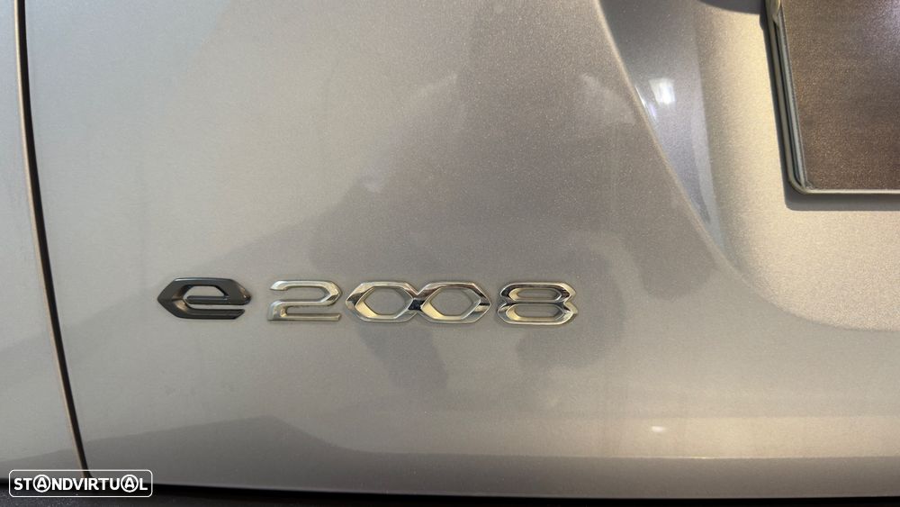 Peugeot e-2008 Active - 13