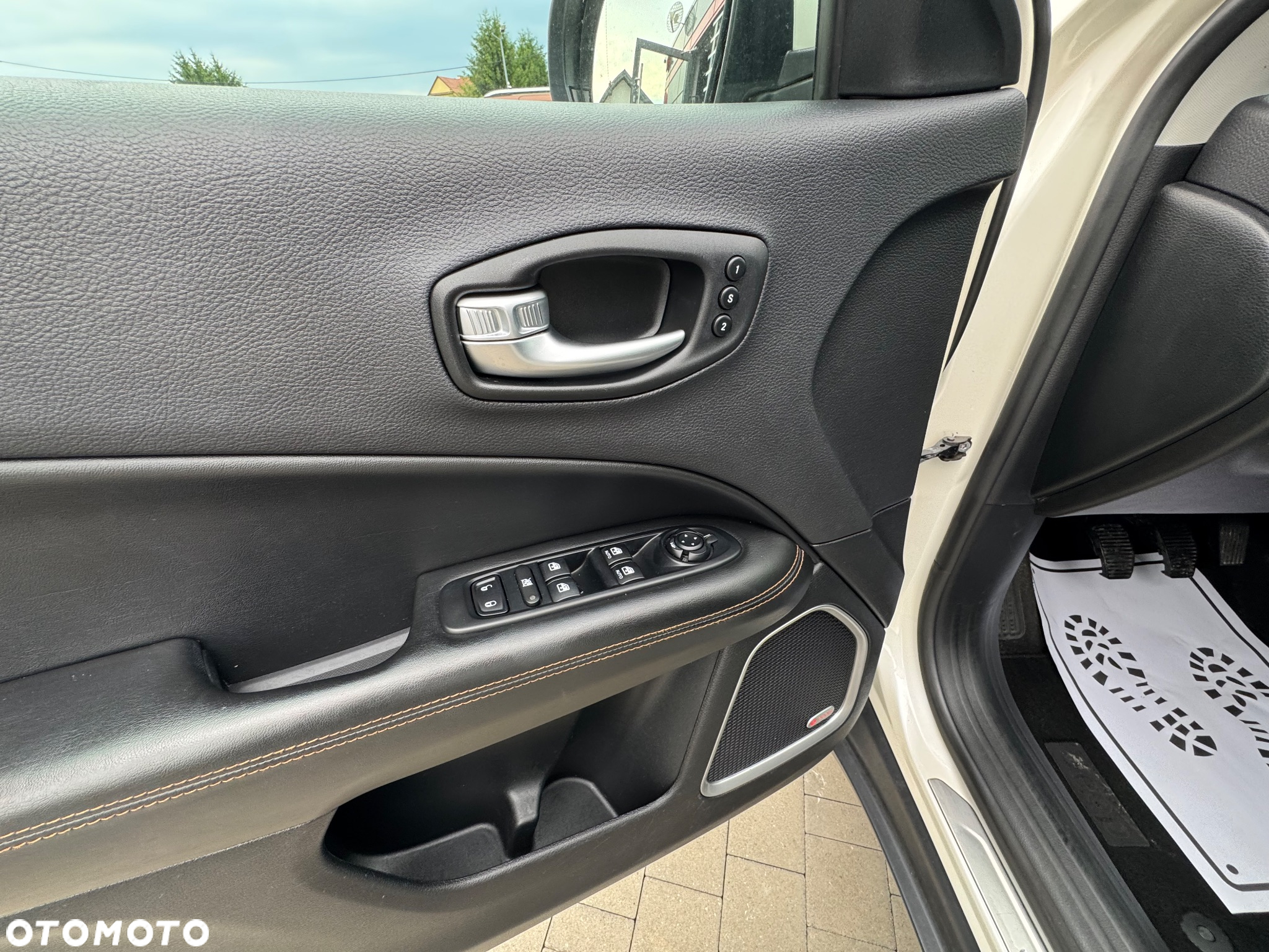 Jeep Compass 1.6 MJD Limited FWD S&S - 12