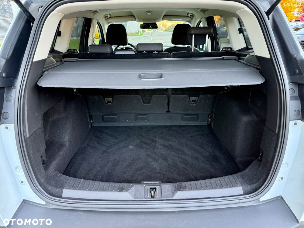 Ford Kuga 1.5 EcoBoost 2x4 Titanium - 29