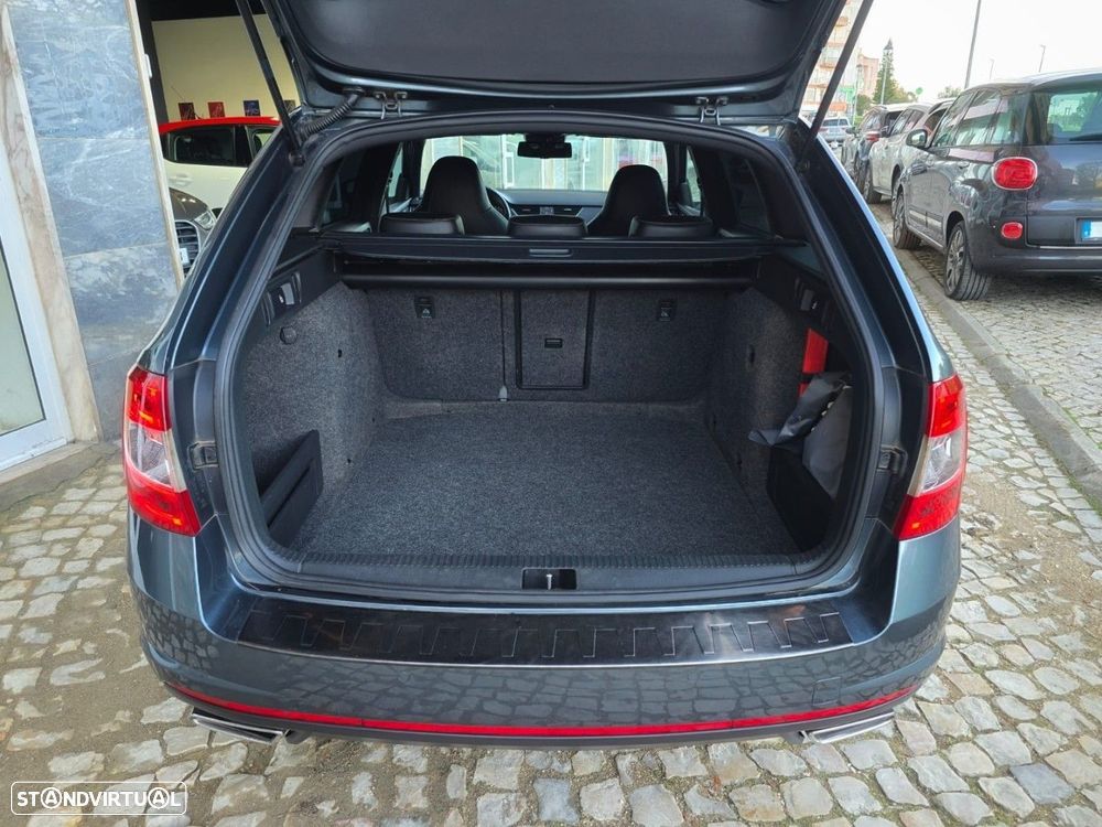 Skoda Octavia Break 2.0 TDI DSG RS - 21