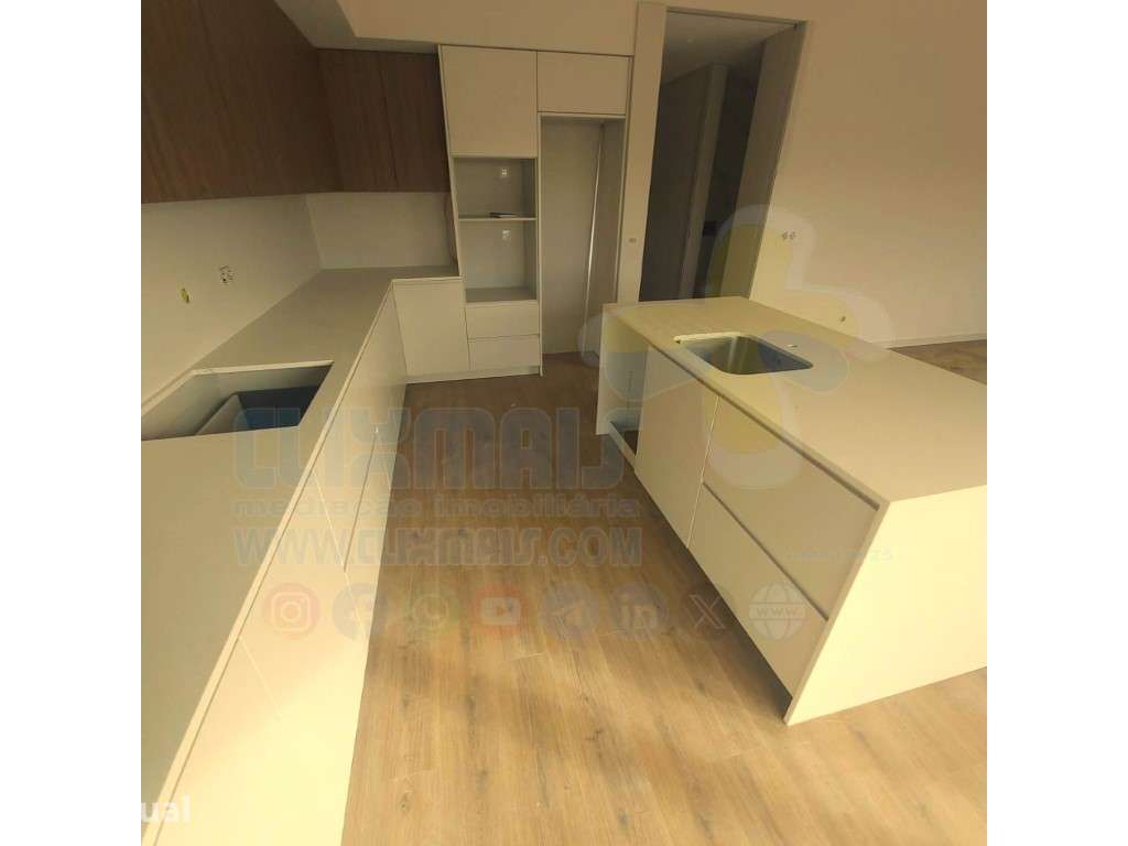 Apartamento T3 no centro de Braga, com lugar de garagem para 2 carros - Grande imagem: 4/31
