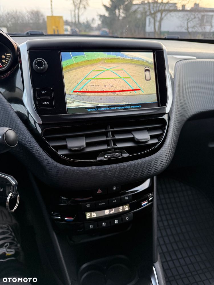 Peugeot 208 1.2 PureTech Allure - 11