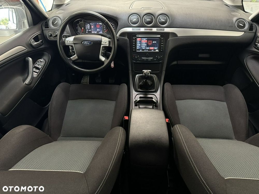 Ford S-Max 2.0 TDCi DPF Titanium - 23