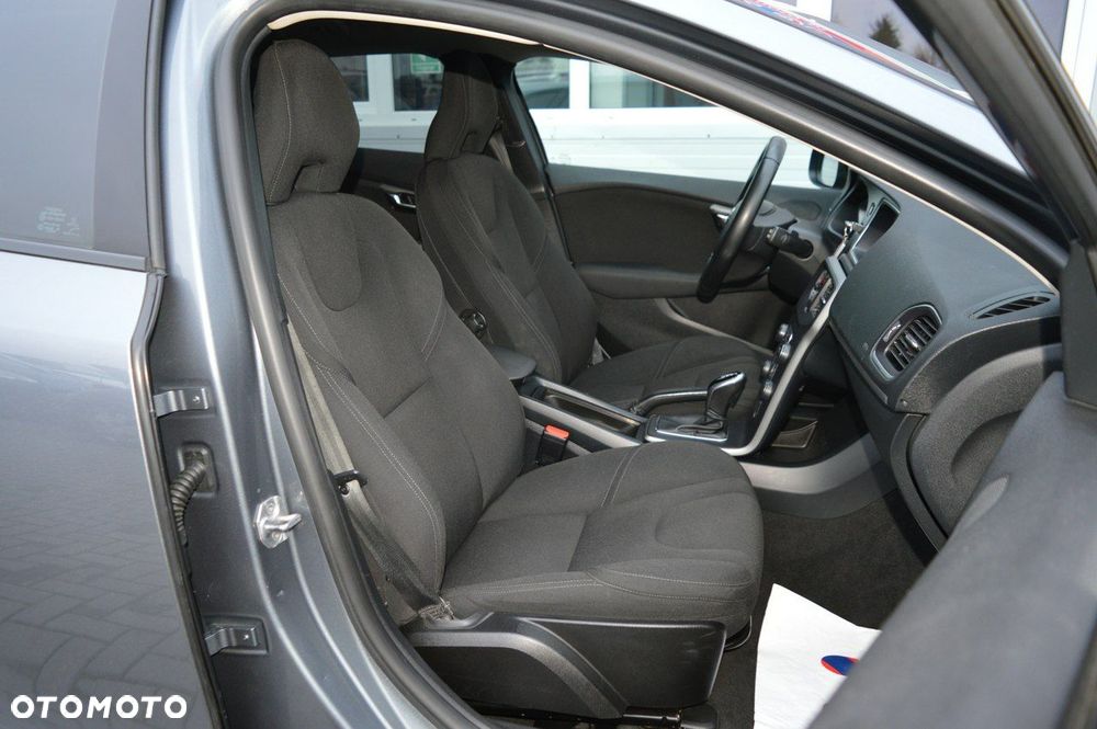 Volvo V40 D2 Geartronic Kinetic - 26
