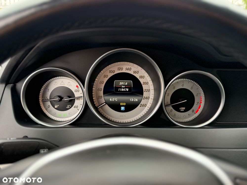 Mercedes-Benz Klasa C 200 T Avantgarde Edition - 11