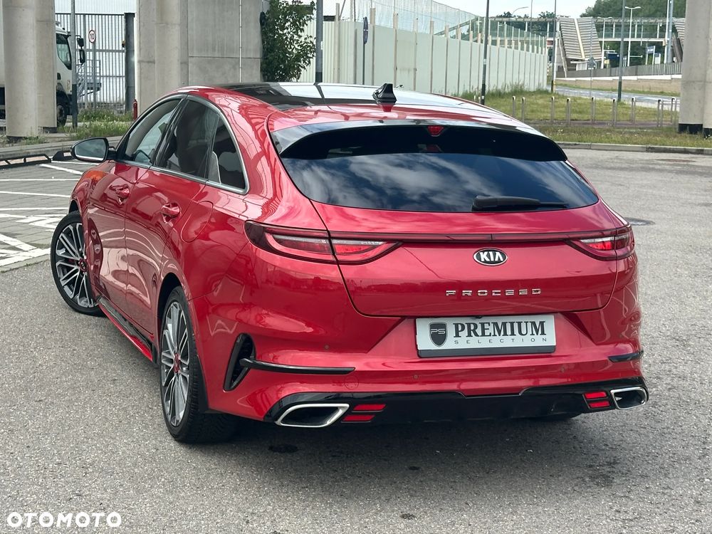Kia ProCeed 1.6 T-GDI GT DCT - 11