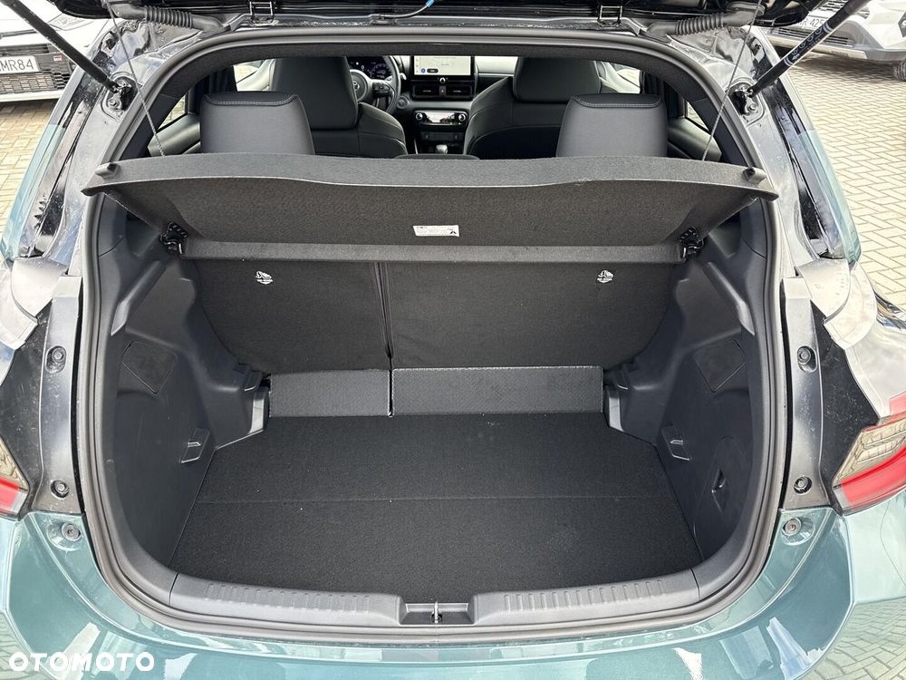 Toyota Yaris Hybrid 1.5 Executive - 27