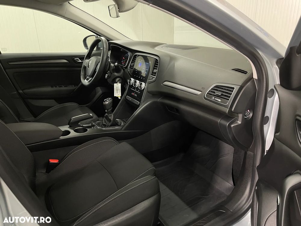 Renault Megane Blue dCi 116 Life - 9