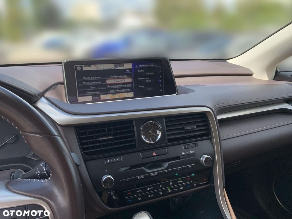 Lexus RX - 17