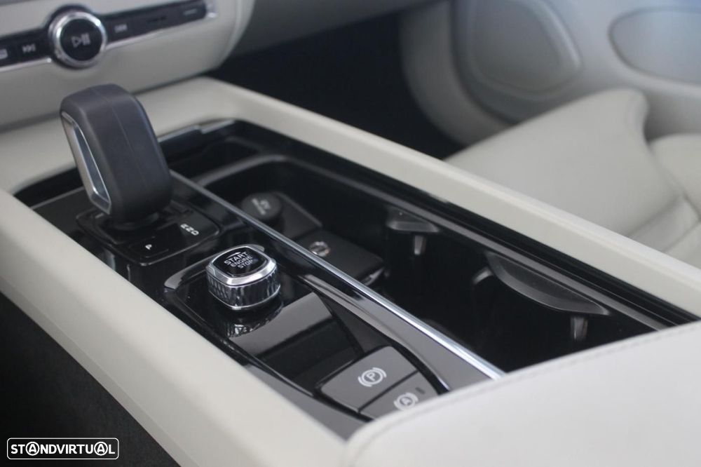 Volvo V60 Cross Country 2.0 B4 Geartronic - 27