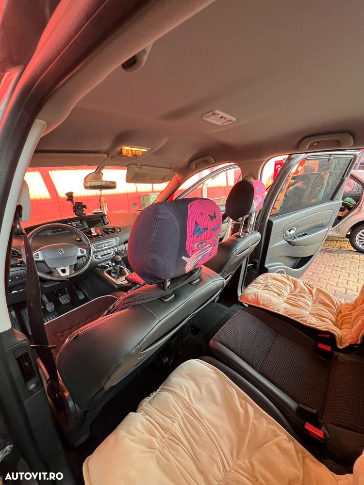 Renault Scenic 1.5dCi Dynamique - 11