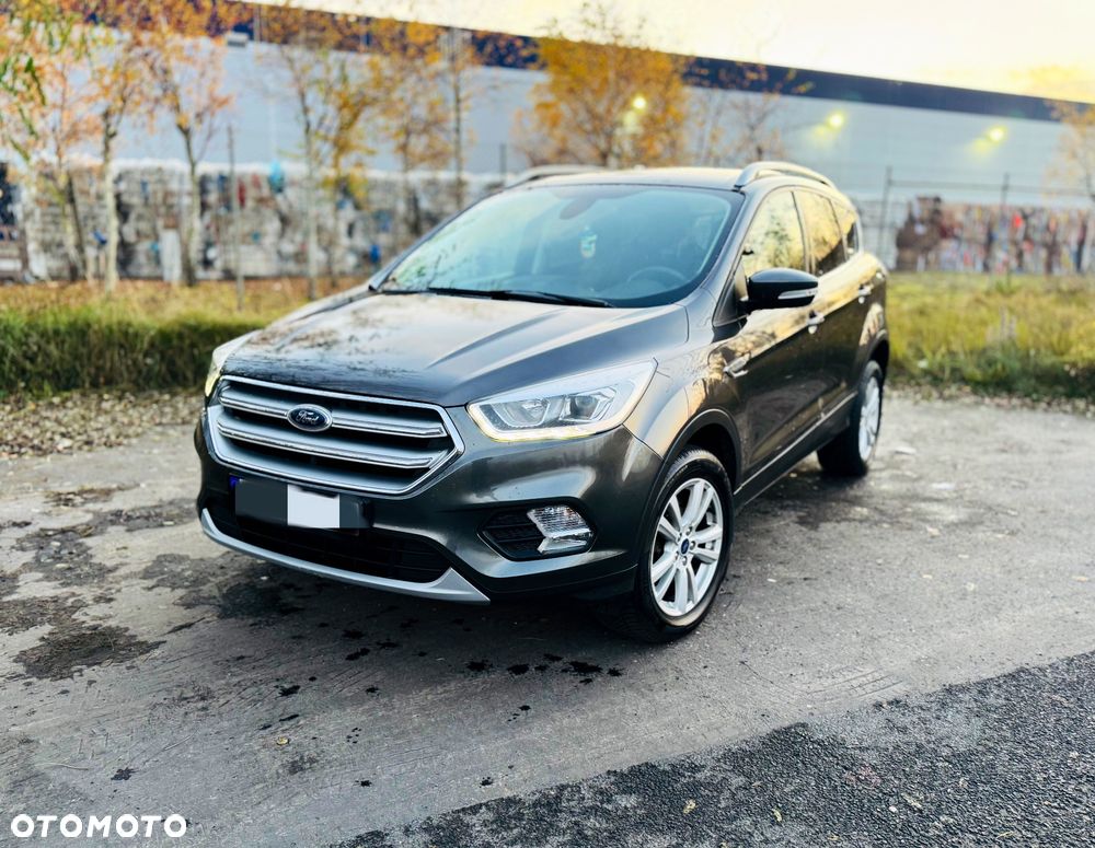 Ford Kuga 1.5 TDCi 2x4 Titanium - 3