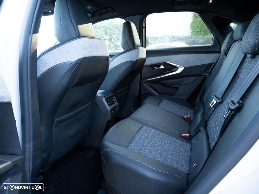 Peugeot E-3008 73 kWh Allure - 24