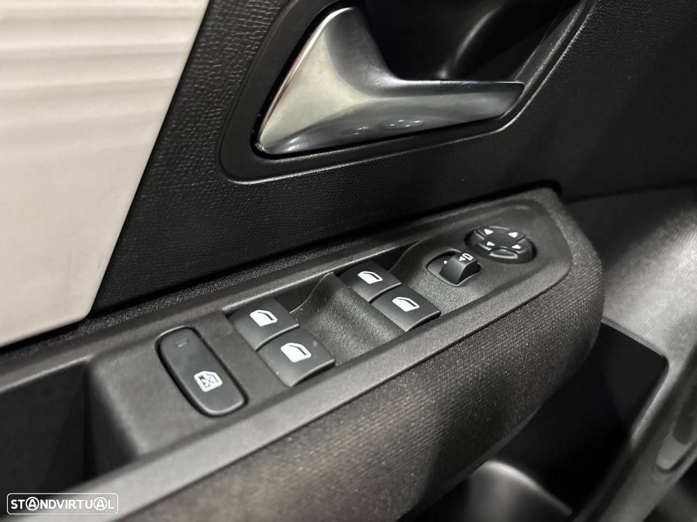 Citroën C4 1.2 Hybrid Plus e-DSC6 - 20