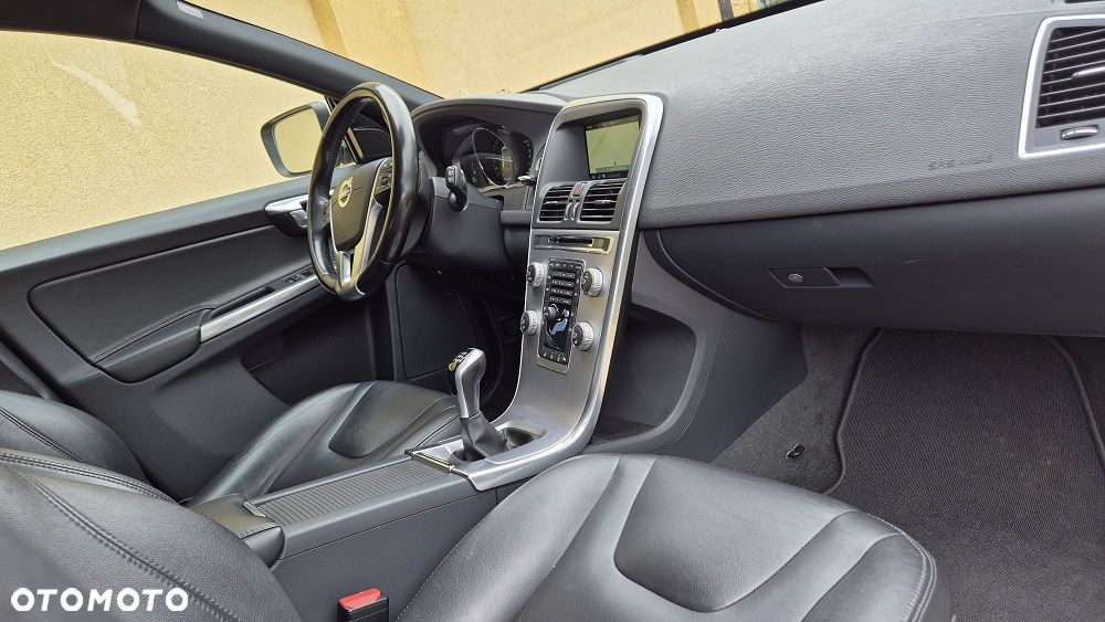 Volvo XC 60 D4 Drive-E Summum - 6