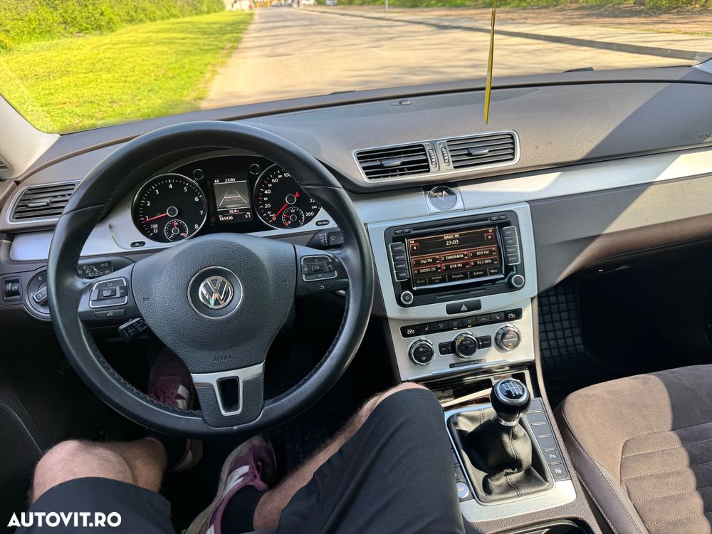 Volkswagen Passat 1.8 TSI Highline - 9
