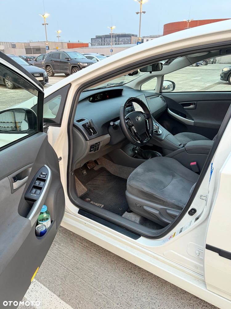 Toyota Prius - 7