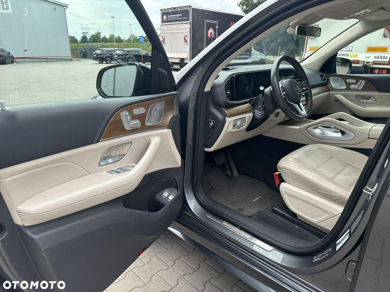 Mercedes-Benz GLE - 10