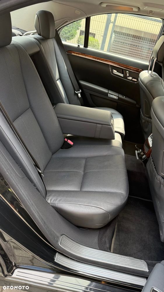 Mercedes-Benz Klasa S 500 4Matic 7G-TRONIC - 13