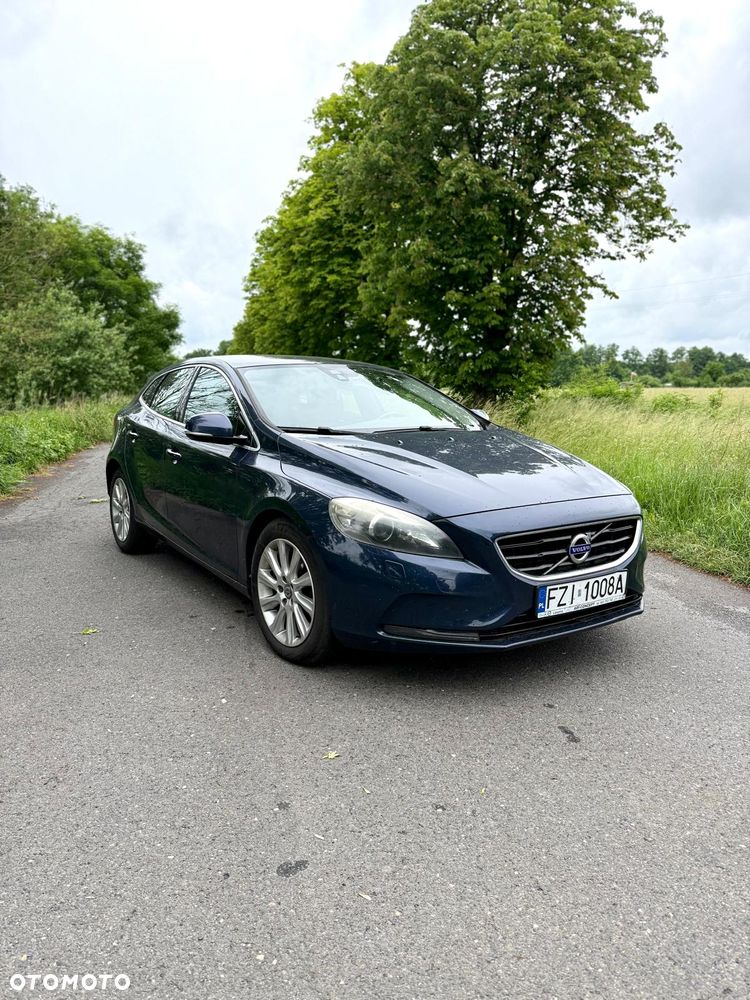 Volvo V40 D2 Summum - 1