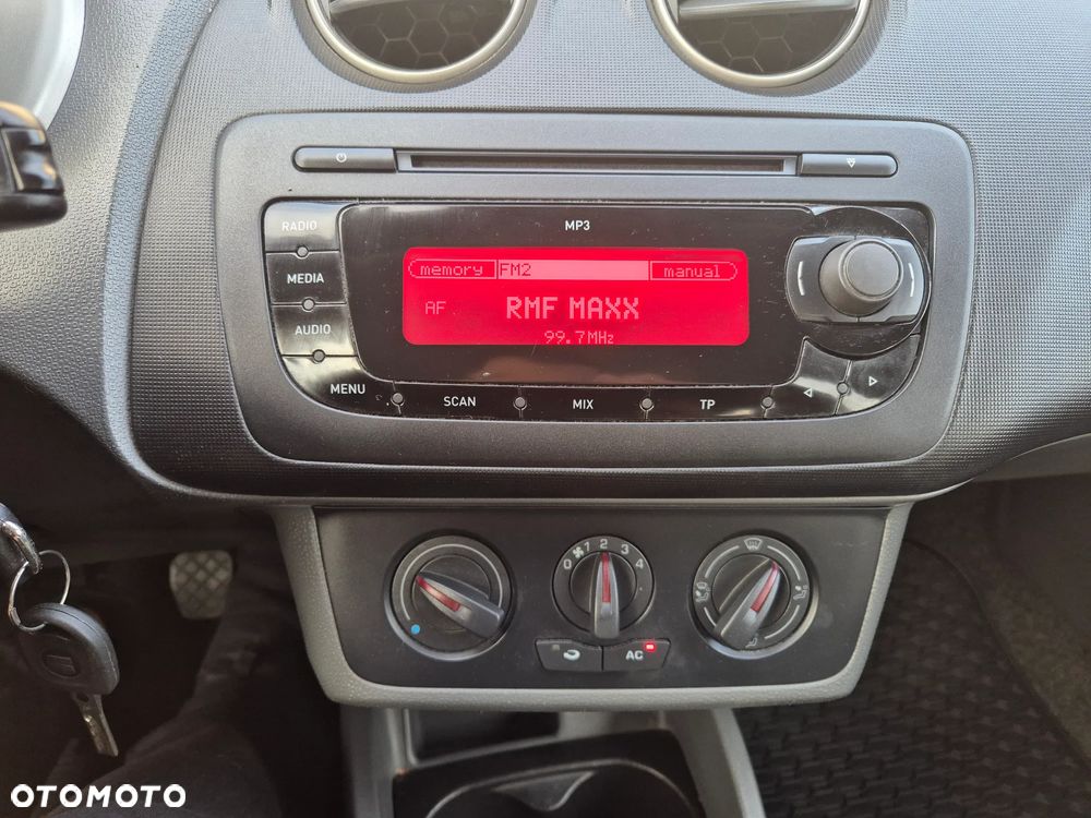 Seat Ibiza 1.4 16V Style - 22