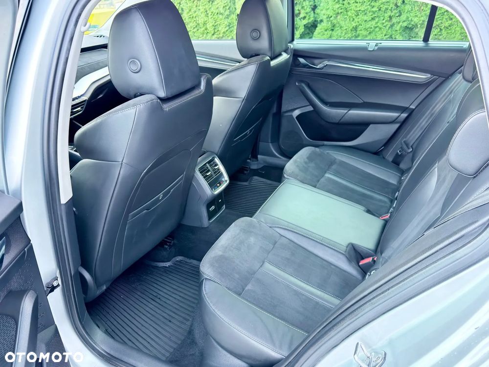 Skoda Octavia 2.0 TDI DSG First Edition - 7