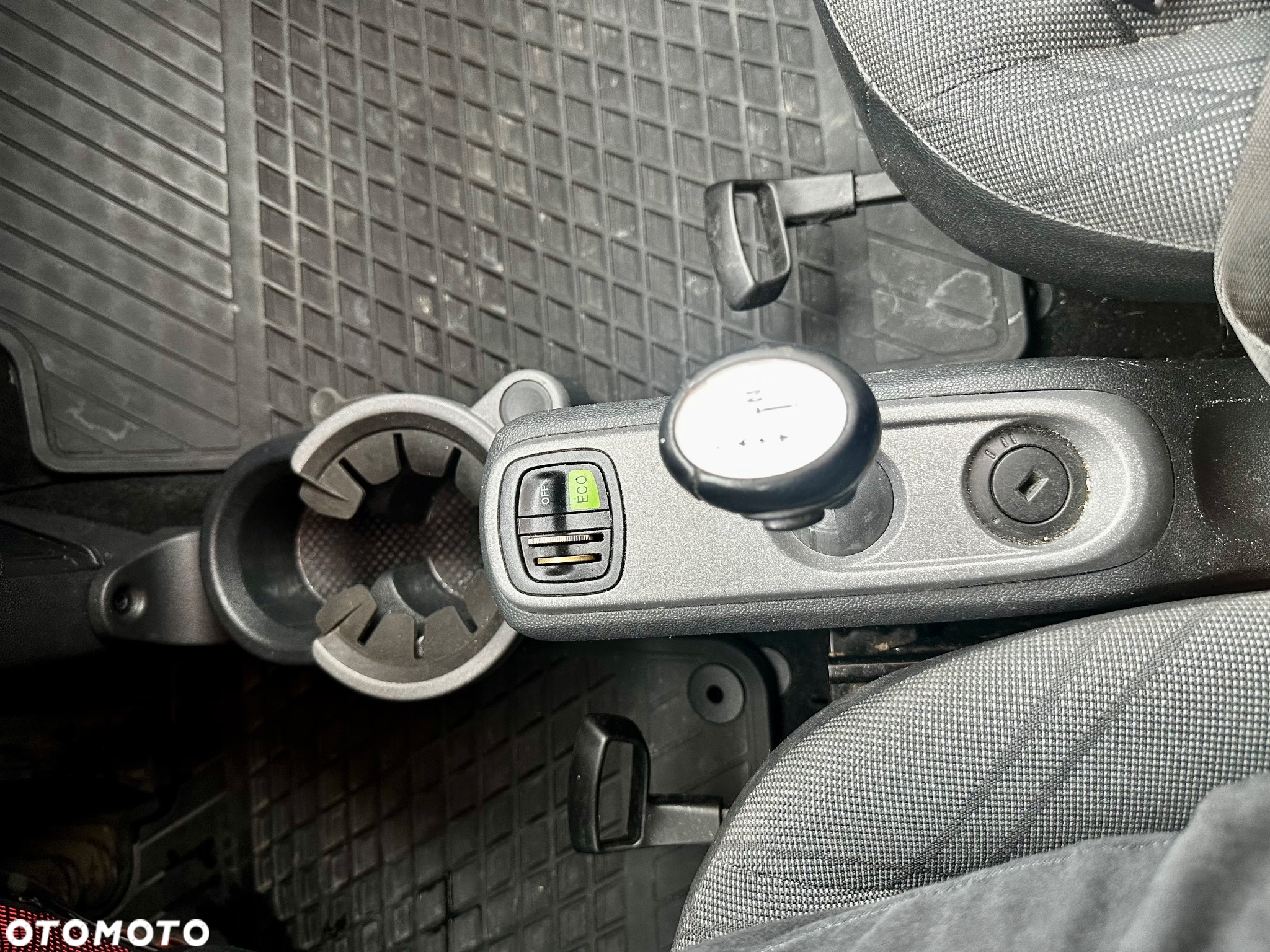 Smart Fortwo coupe softouch edition highstyle micro hybrid drive - 19