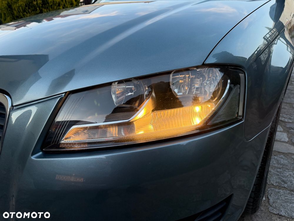 Audi A3 Sportback 2.0 TDI DPF S tronic Ambiente - 10