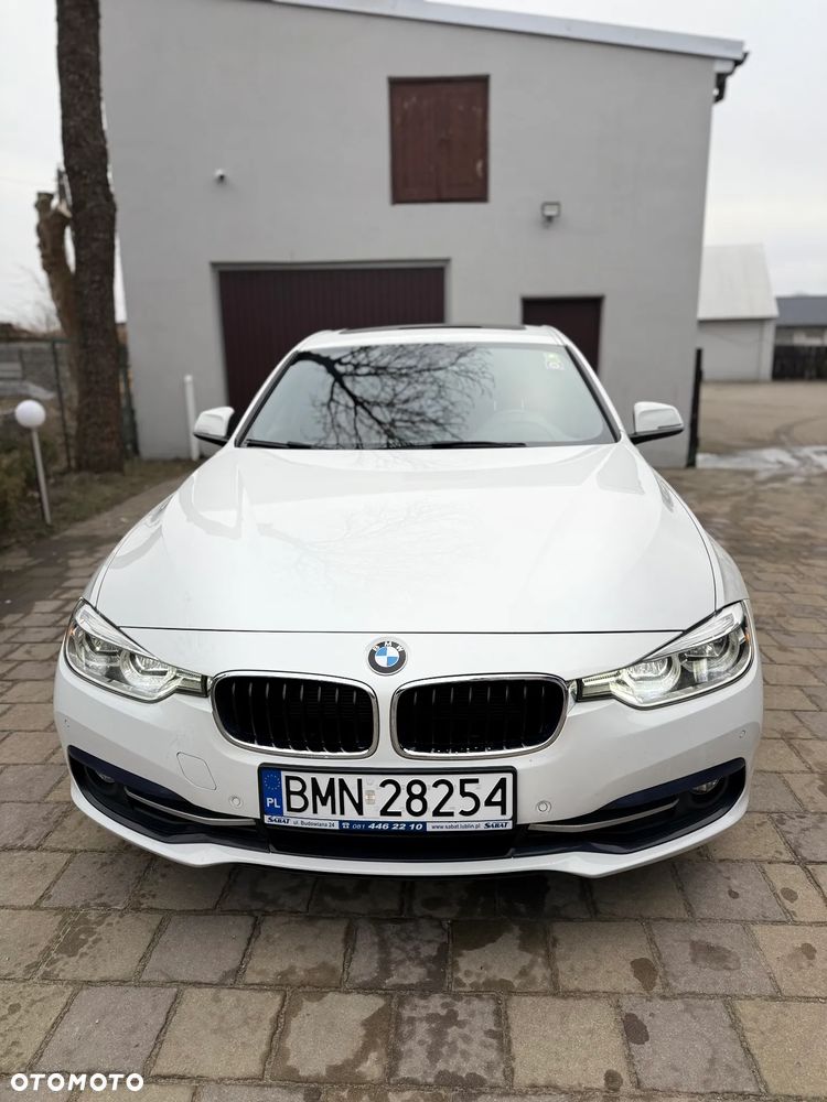 BMW Seria 3 328i xDrive Sport Line - 15