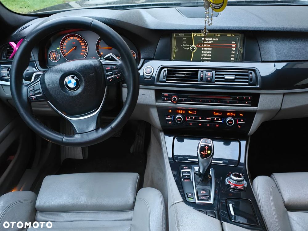 BMW Seria 5 520d - 14