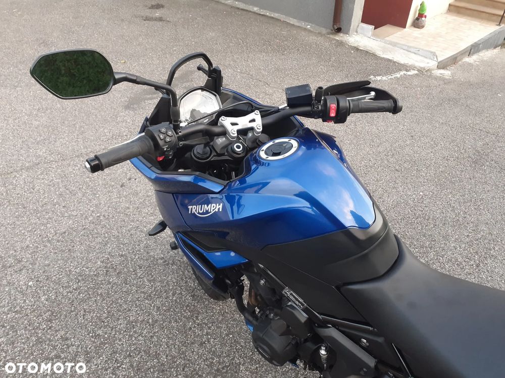 Triumph Tiger - 23