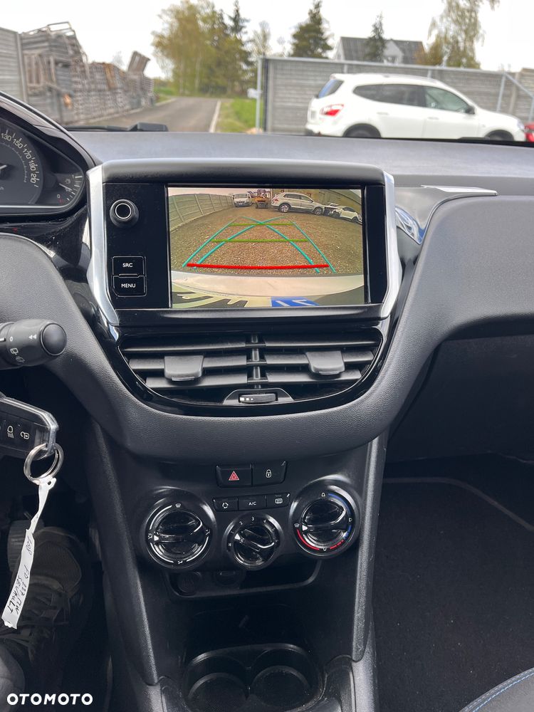 Peugeot 208 PureTech 82 Stop & Start Signature - 9