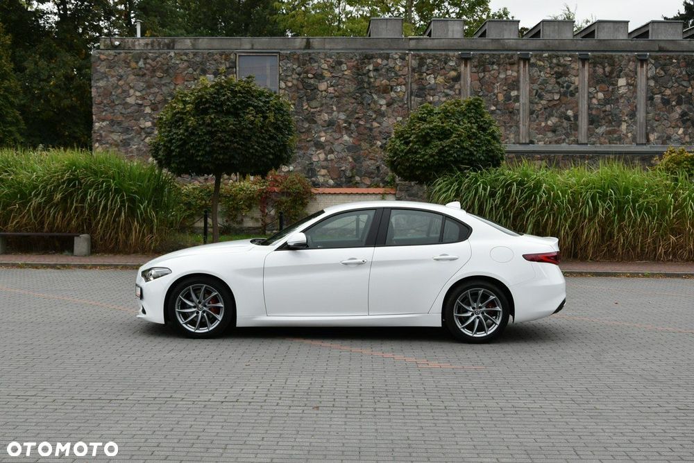 Alfa Romeo Giulia - 3