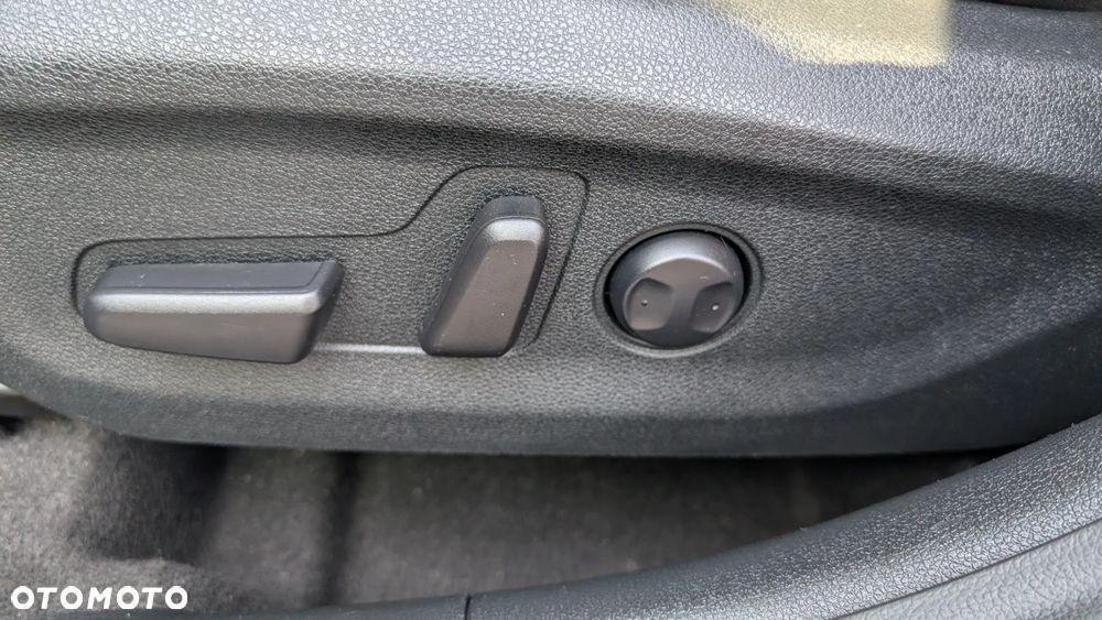 Kia Niro 1.6 GDI HEV 2WD OPF Edition 7 - 11