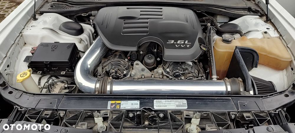 Dodge Challenger - 11