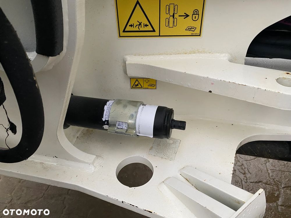 Caterpillar CAT 908M, 2020 ROK, 3400 MTH, ŁYŻKA OTWIERANA + WIDŁY, z NIEMIEC, - 26